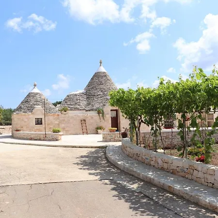 Trullo Famiglia * 푸티냐노